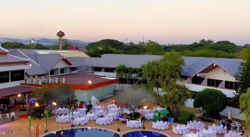 The Impress Nan Hotel מראה חיצוני תמונה